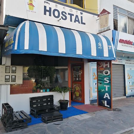 Hostal La Casa De Luis Puerto Baquerizo Moreno Dış mekan fotoğraf