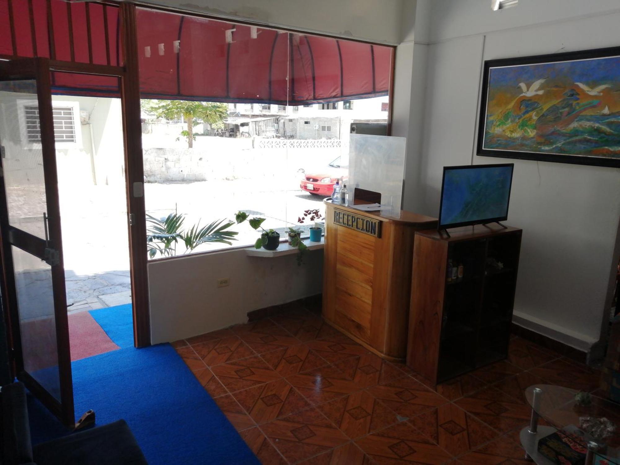 Hostal La Casa De Luis Puerto Baquerizo Moreno Dış mekan fotoğraf