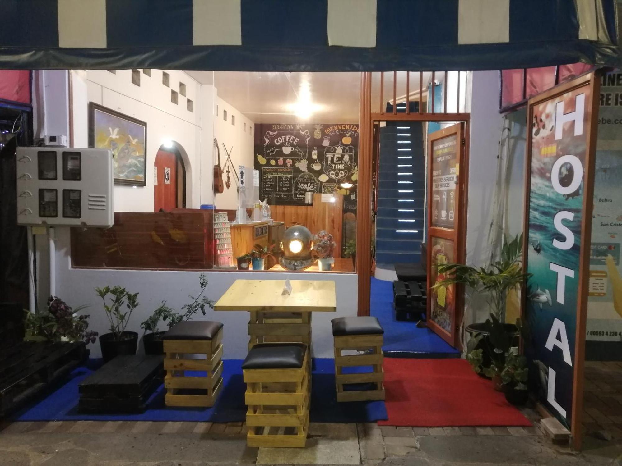 Hostal La Casa De Luis Puerto Baquerizo Moreno Dış mekan fotoğraf