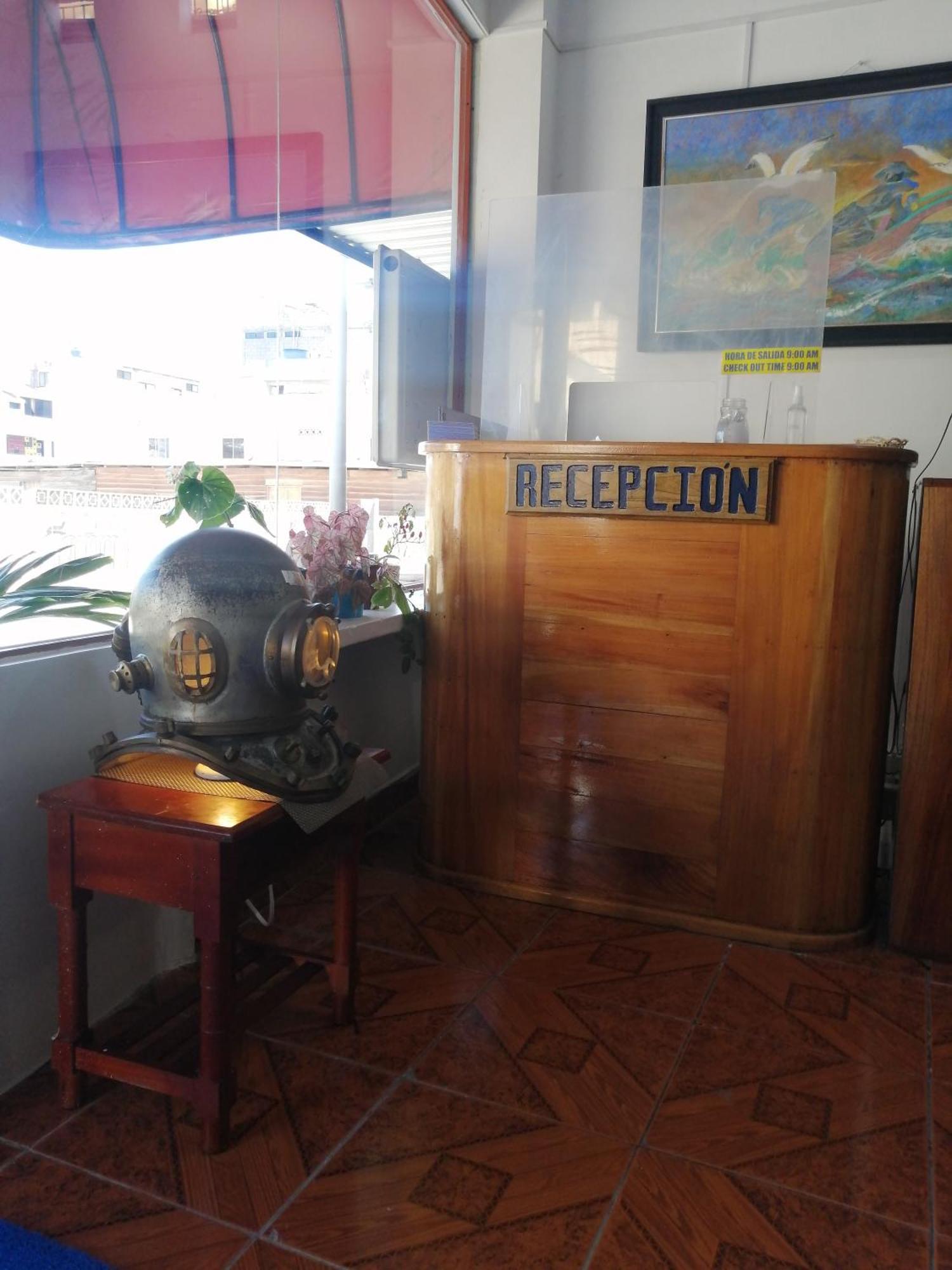 Hostal La Casa De Luis Puerto Baquerizo Moreno Dış mekan fotoğraf