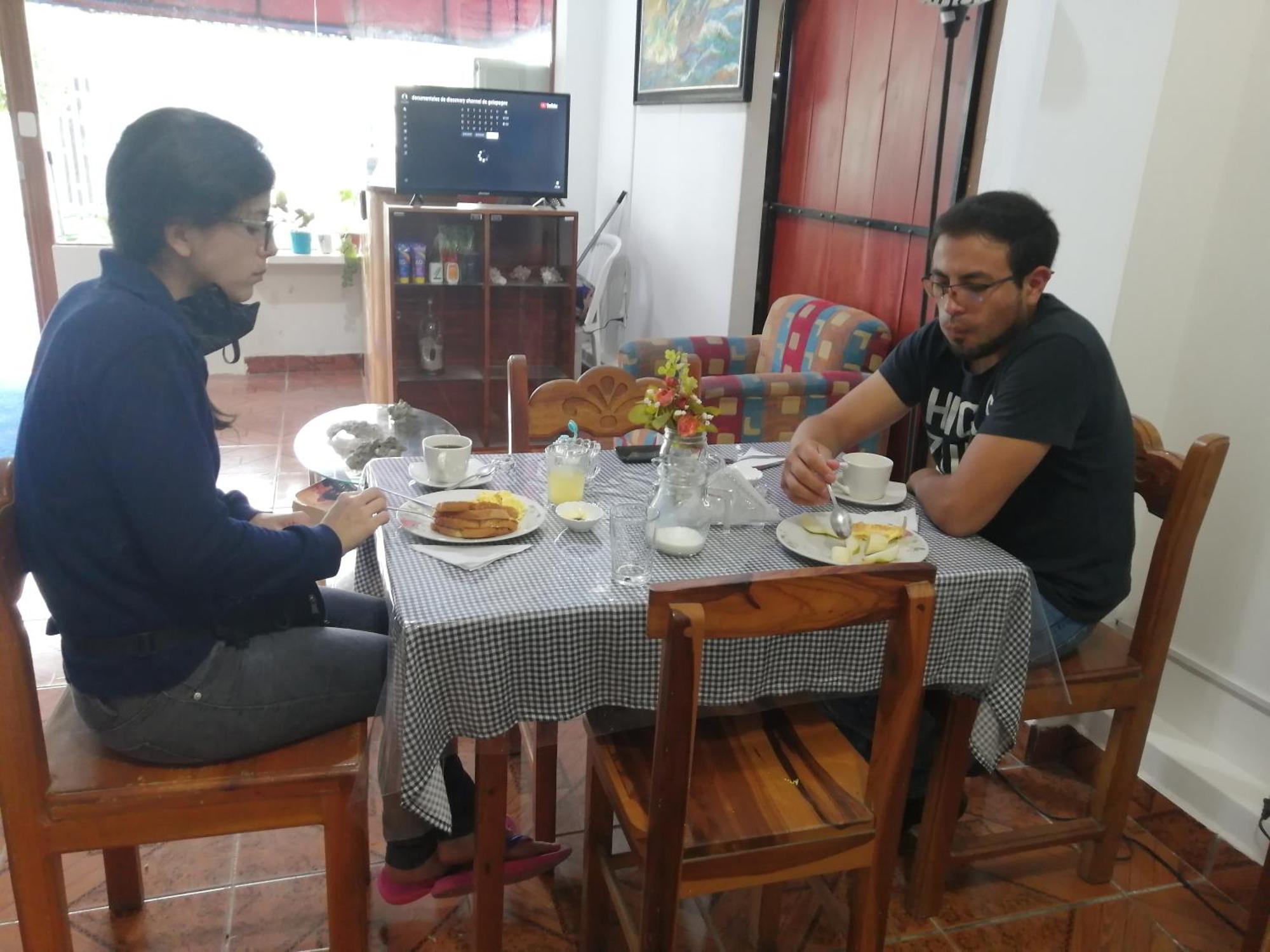 Hostal La Casa De Luis Puerto Baquerizo Moreno Dış mekan fotoğraf