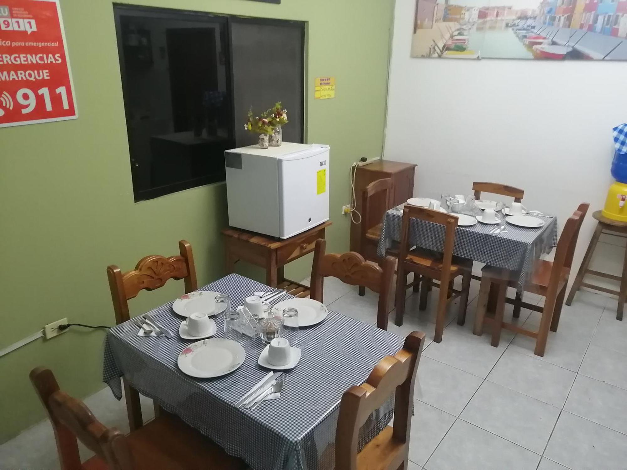 Hostal La Casa De Luis Puerto Baquerizo Moreno Dış mekan fotoğraf
