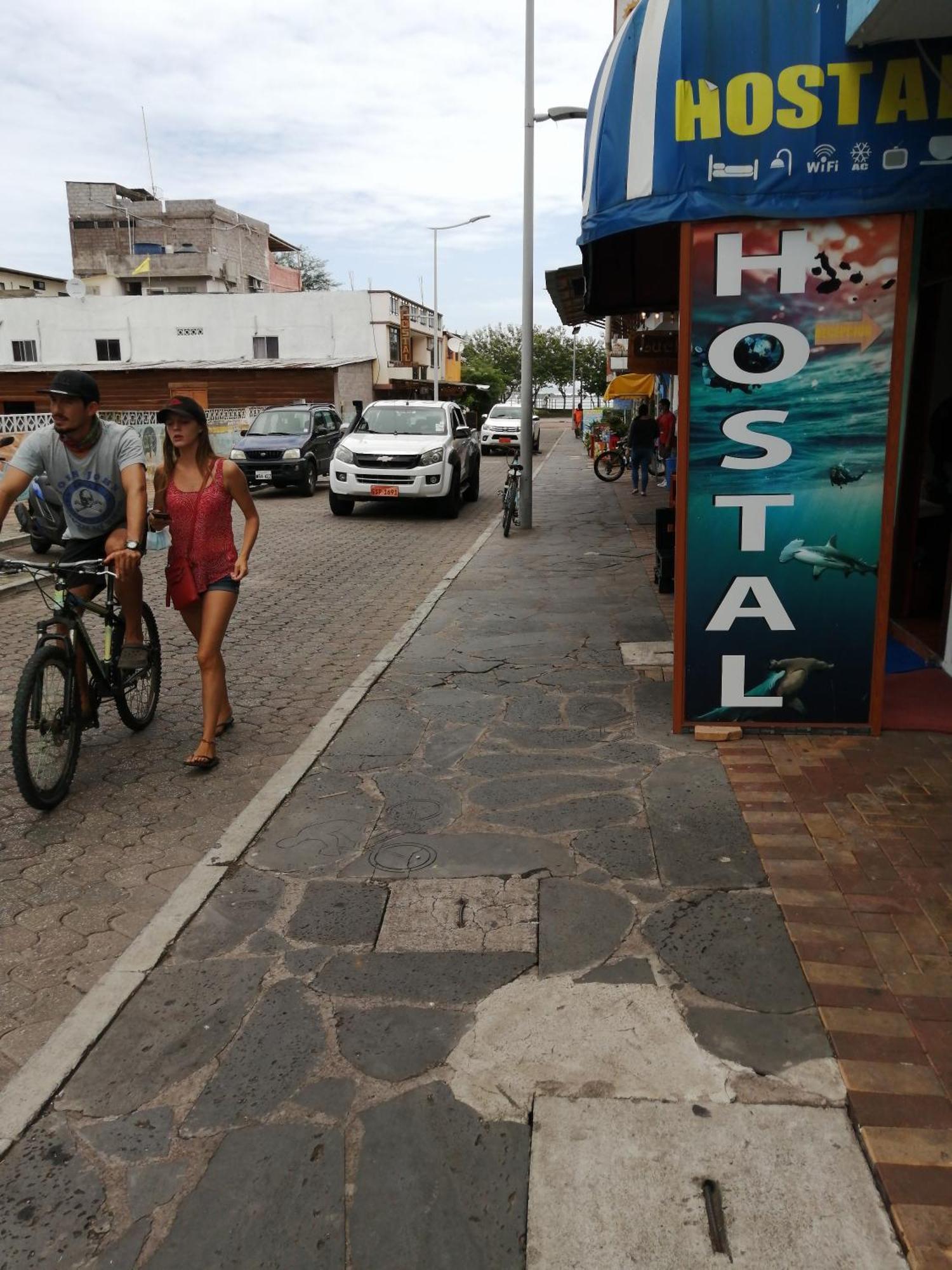 Hostal La Casa De Luis Puerto Baquerizo Moreno Dış mekan fotoğraf