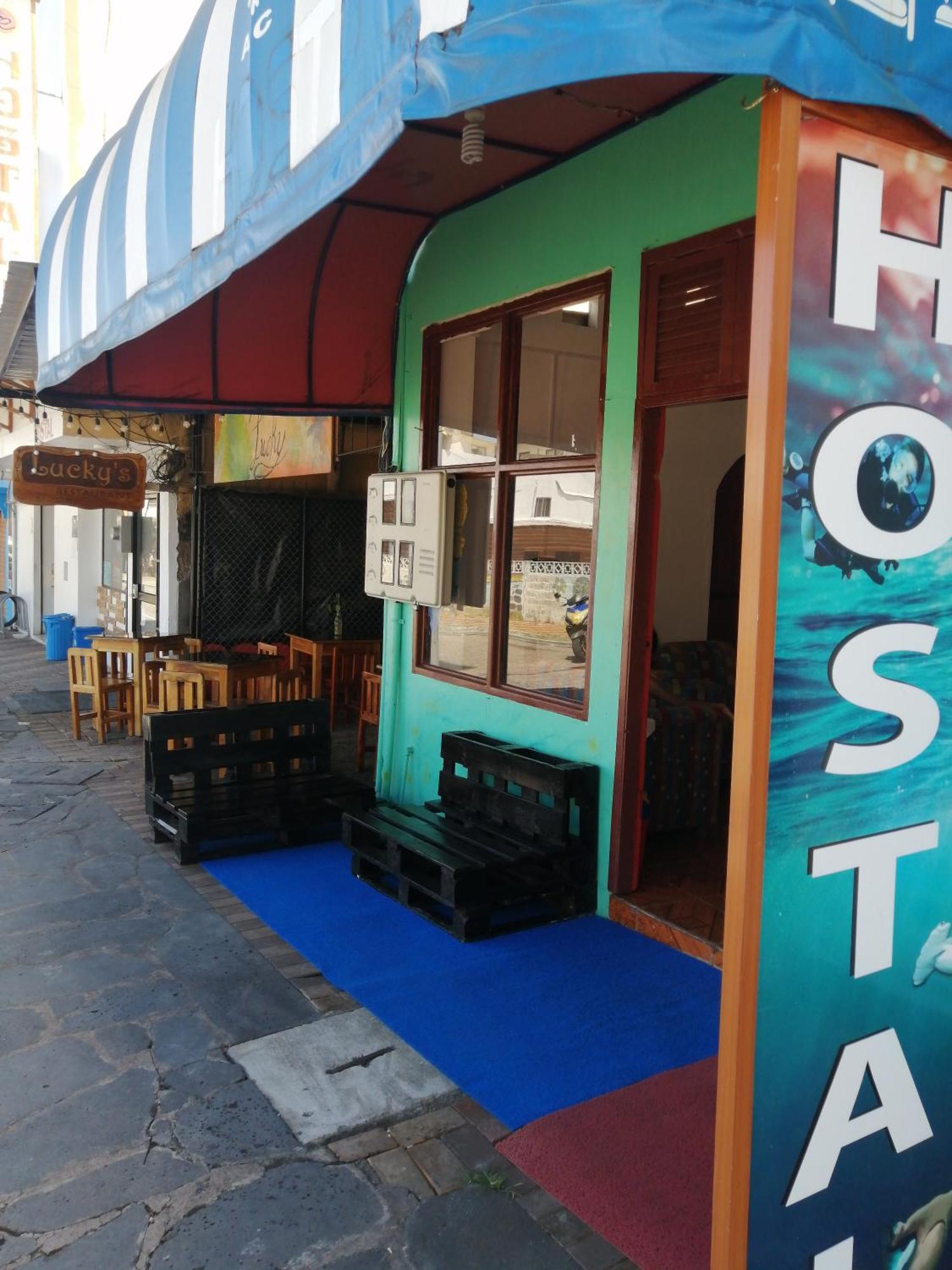 Hostal La Casa De Luis Puerto Baquerizo Moreno Dış mekan fotoğraf