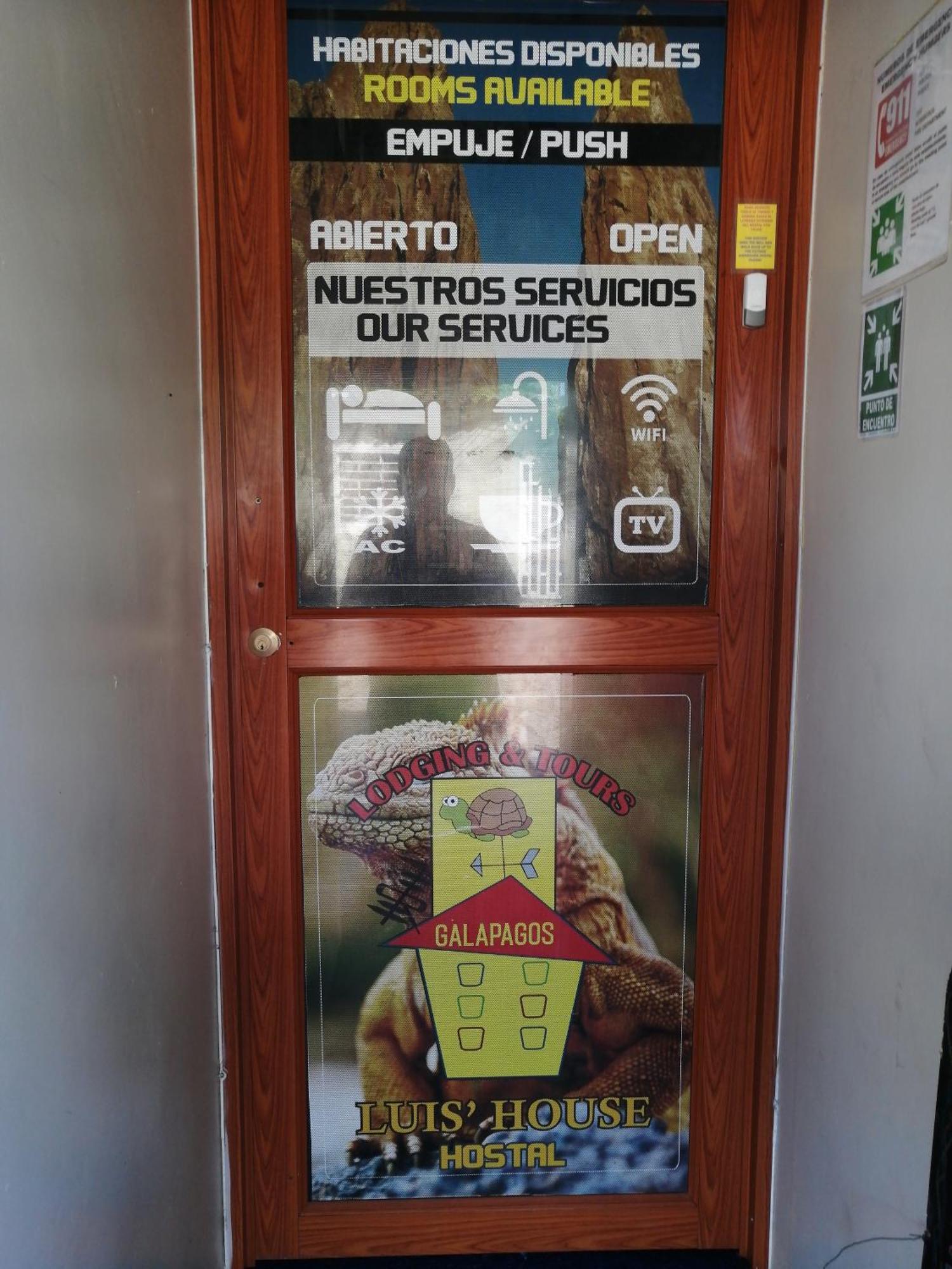 Hostal La Casa De Luis Puerto Baquerizo Moreno Dış mekan fotoğraf