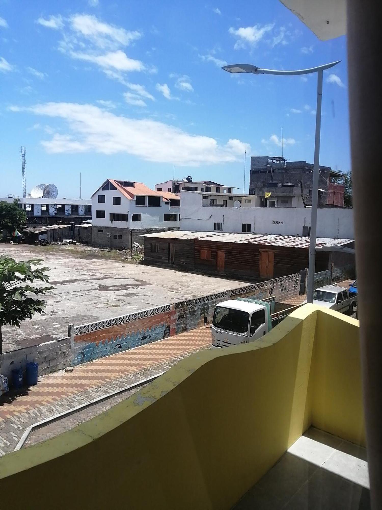 Hostal La Casa De Luis Puerto Baquerizo Moreno Dış mekan fotoğraf