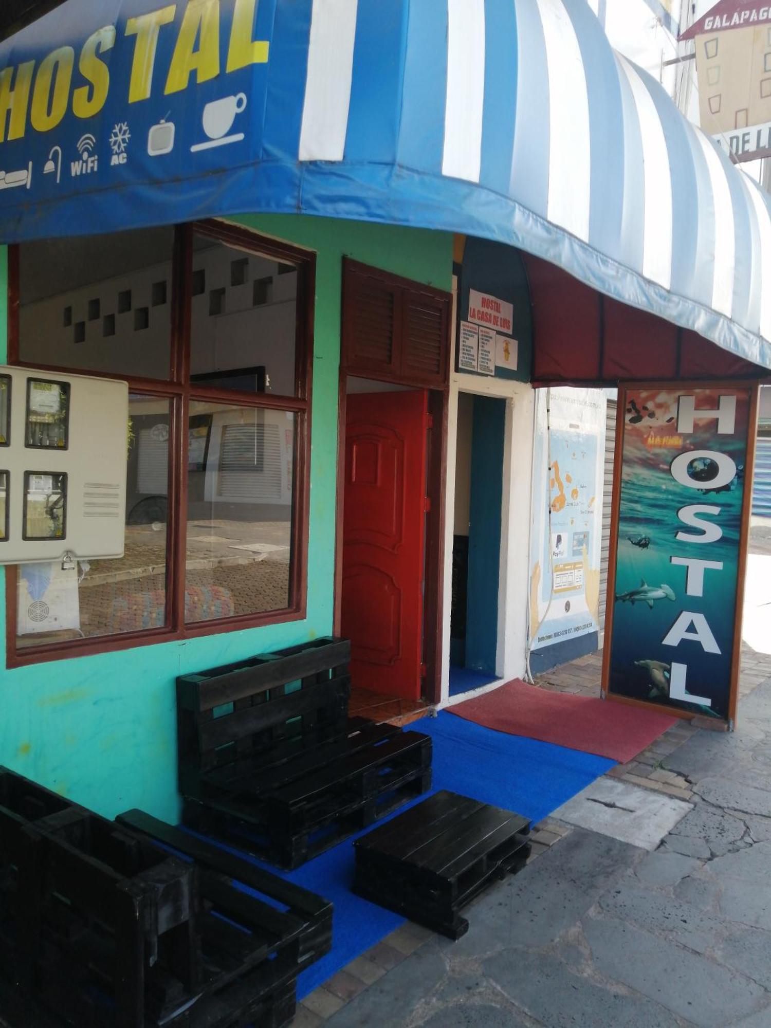 Hostal La Casa De Luis Puerto Baquerizo Moreno Dış mekan fotoğraf